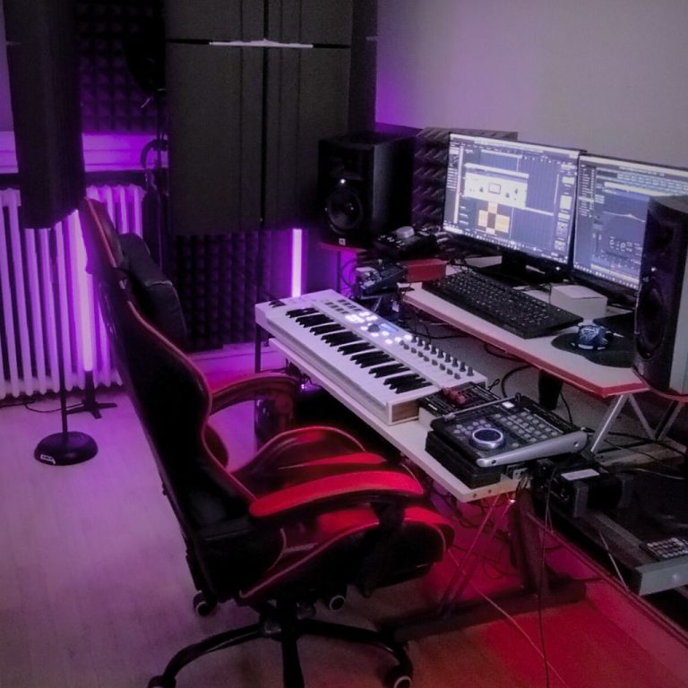 aDP sTUDIO