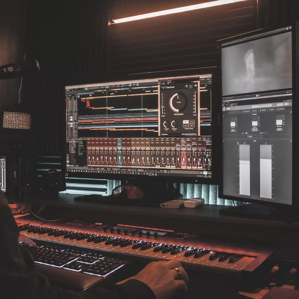 Mastering Audio online
